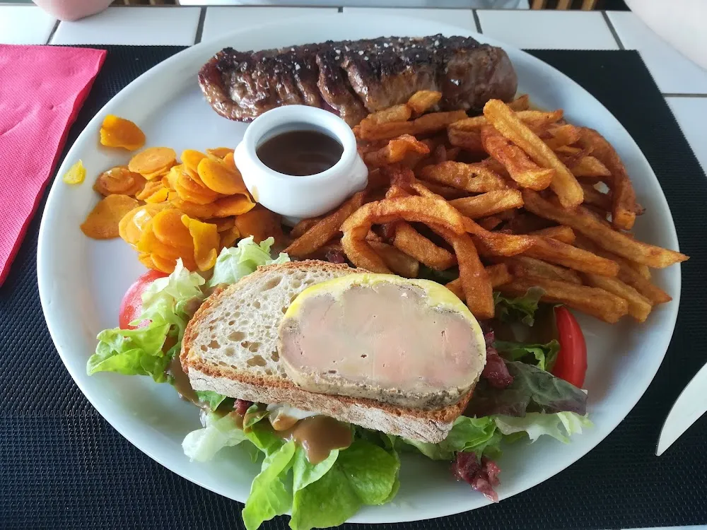 Entrecôte Avec Frites Maison